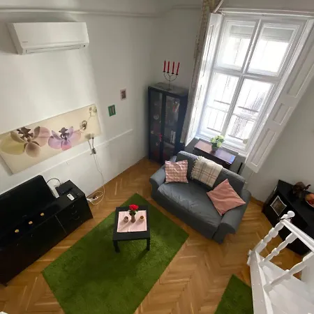 Cozy Studio Flat In The Heart Of Διαμέρισμα Βουδαπέστη