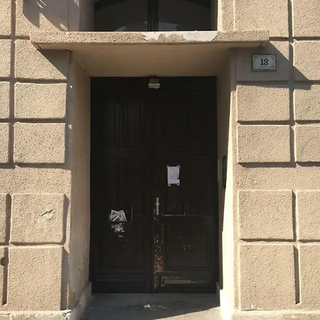 Cozy Studio Flat In The Heart Of Διαμέρισμα